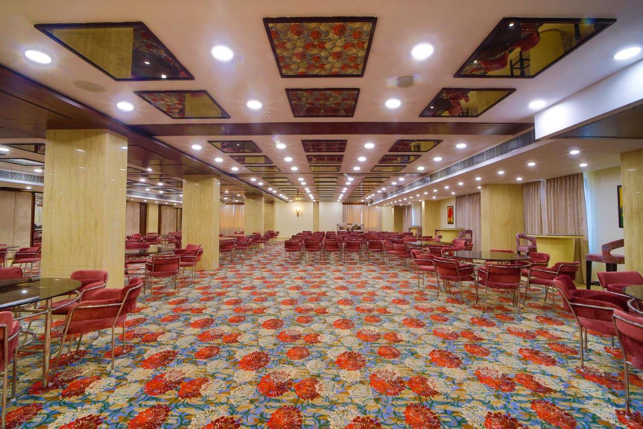 Hotel Holy Vivasa Risikés Kültér fotó