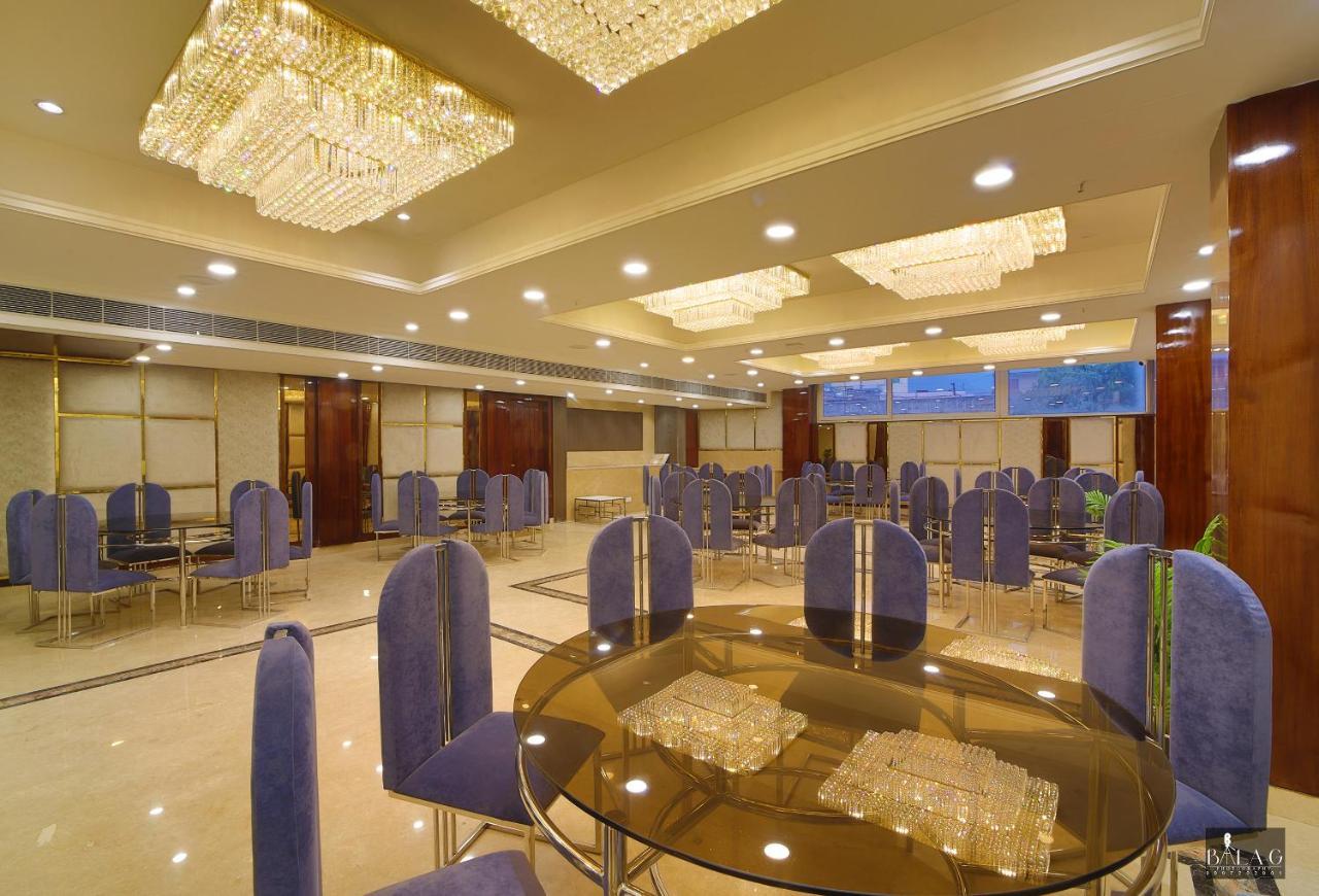 Hotel Holy Vivasa Risikés Kültér fotó